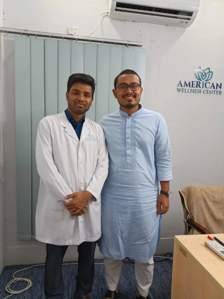 ডাকসু ভিপি সাদিক কায়েমের আকুপাংচার চিকিৎসা সেবা গ্রহণ